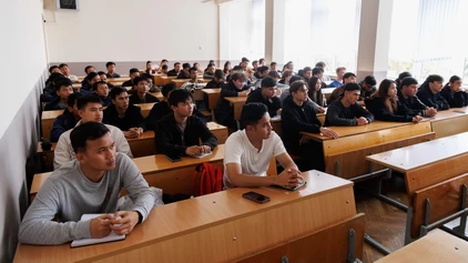 В БГУИР состоялась диалоговая площадка для иностранных студентов «Не лайкни беду»